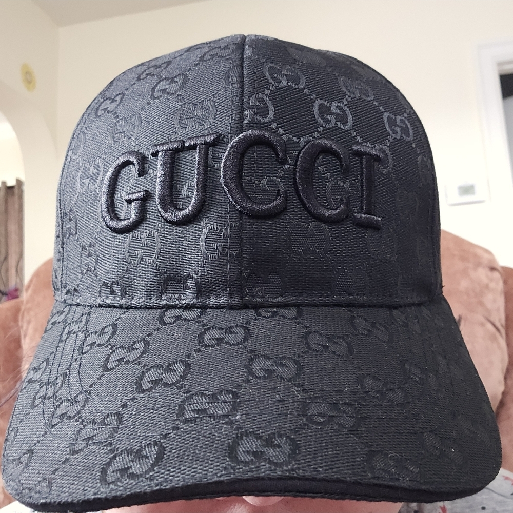black cap